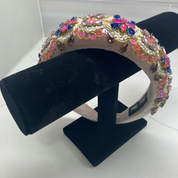 New Crystal Headband - Picture 2 of 5